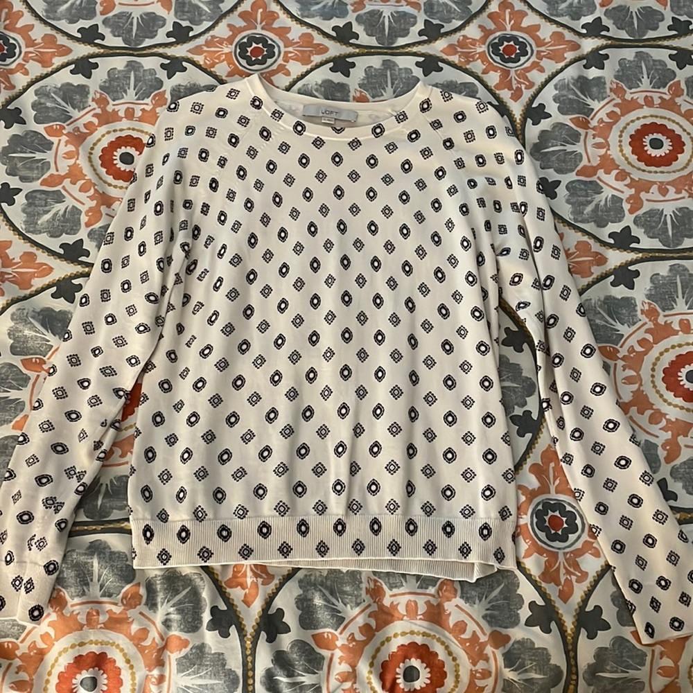Nice cream sweater from the loft with beautiful print.